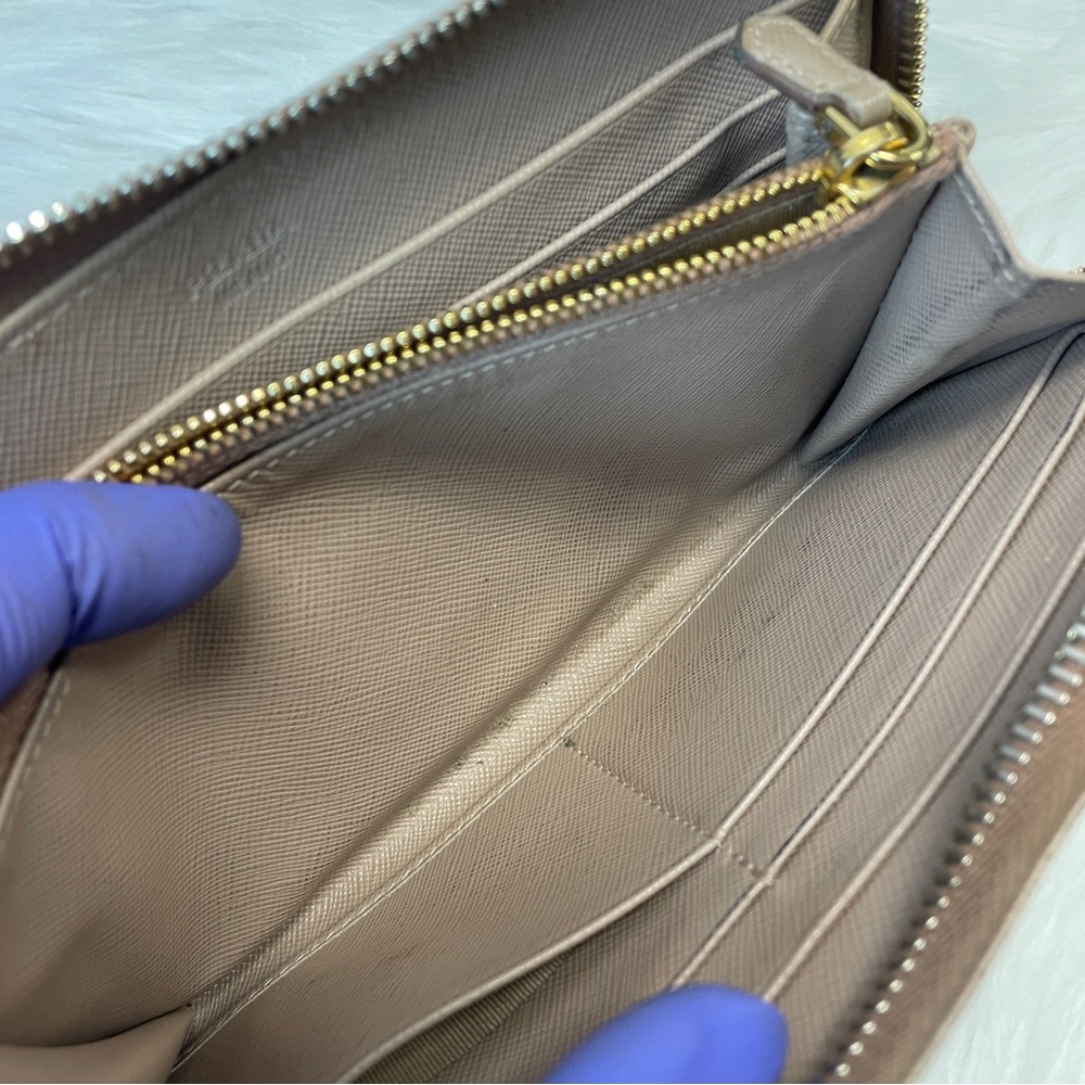 Prada Zipper Long Wallet Pink - Picture 11 of 15